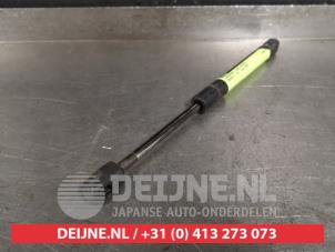 Mazda 6 Gasdemper links-achter O424737 foto 2