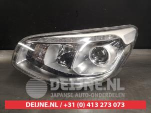Kia Soul Headlight, left O424897 photo 2