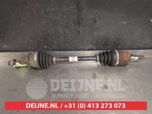 Gebruikte Homokineetas links-voor Suzuki Swift (ZA/ZC/ZD1/2/3/9) 1.3 D 16V Prijs € 35,00 Margeregeling aangeboden door V.Deijne Jap.Auto-onderdelen BV