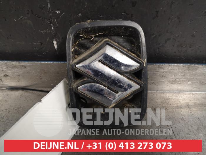 Suzuki Jimny Grill O425193