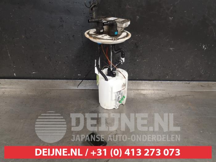 Gebruikte Tank element Pomp Hyundai Tucson (TL) 1.7 CRDi 16V 2WD Prijs € 100,00 Margeregeling aangeboden door V.Deijne Jap.Auto-onderdelen BV