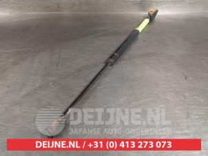 Toyota Corolla Verso Gasdämpfer rechts hinten O425762 foto 2