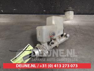 Gebruikte Hoofdremcilinder Toyota Corolla Verso (E12) 2.0 D-4D 16V 90 Prijs € 20,00 Margeregeling aangeboden door V.Deijne Jap.Auto-onderdelen BV