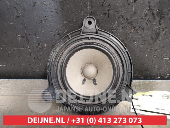 Gebruikte Speaker Mazda CX-5 II (KF) 2.0 SkyActiv-G 155 16V 4WD Prijs op aanvraag aangeboden door V.Deijne Jap.Auto-onderdelen BV