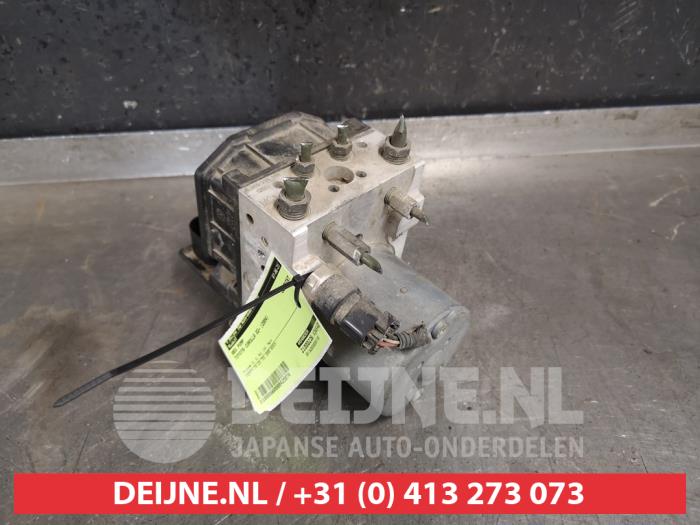 Toyota Corolla ABS pump O425974