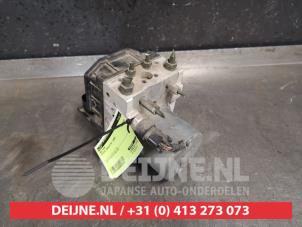 Gebruikte ABS Pomp Toyota Corolla (E12) 2.0 D-4D 16V 116 Prijs € 75,00 Margeregeling aangeboden door V.Deijne Jap.Auto-onderdelen BV