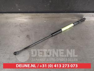 Toyota Aygo Gasdemper links-achter O426193 foto 2