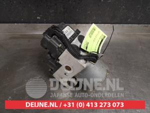 Mitsubishi Carisma ABS pump O426361 photo 2