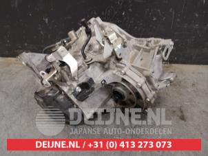 Suzuki Swift Gearbox O426497 photo 2