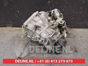 Suzuki Swift Gearbox O426497 photo 3