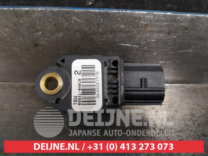 Toyota Yaris Airbag Sensor O427207
