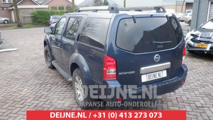 Nissan Pathfinder Achterlicht links O427660