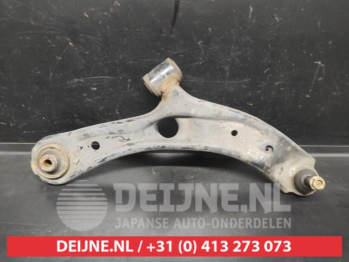 Suzuki Swift Draagarm onder rechts-voor O427720