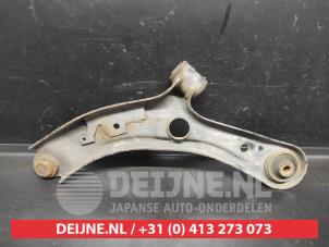 Suzuki Swift Front lower wishbone, right O427720 photo 2