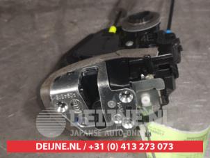 Toyota Corolla Rear door lock mechanism 4-door, left O428045 photo 2