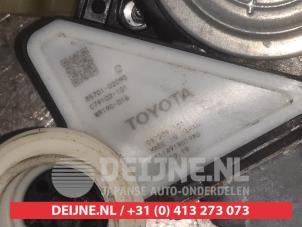 Toyota Corolla Ruitmechaniek 4Deurs links-achter O428046 foto 3