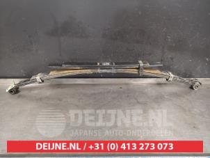 Gebruikte Bladveer achter Toyota Hilux V/VI 2.4 D4D-F 16V 4x4 Prijs € 75,00 Margeregeling aangeboden door V.Deijne Jap.Auto-onderdelen BV