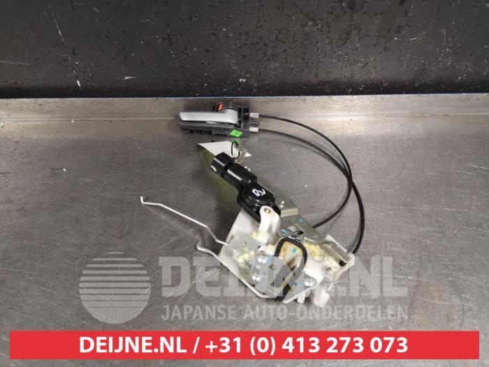 Suzuki Alto Deurslot Mechaniek 4Deurs rechts-voor O428203