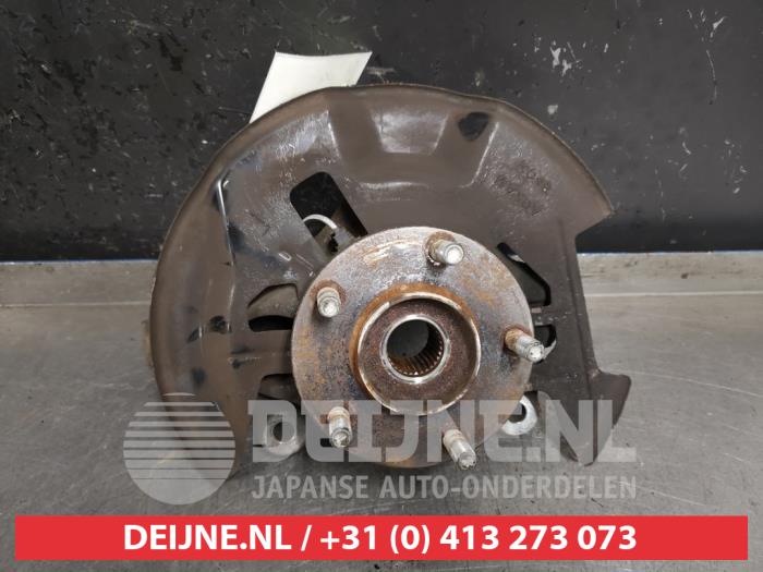 Mazda CX-5 Fusee links-voor O428281