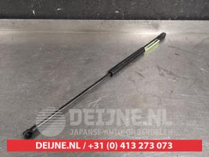 Toyota Aygo Gasdemper links-achter O428397 foto 2