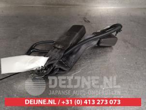 Honda Accord Rear seatbelt buckle, left O428605 photo 2