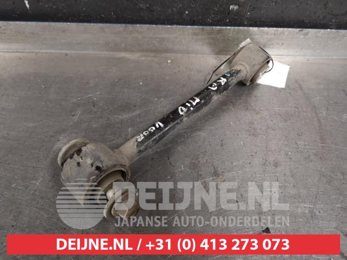 Honda Accord Draagarm rechts-achter O428644