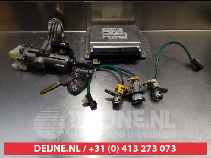 Kia Cerato Set of cylinder locks (complete) O278288