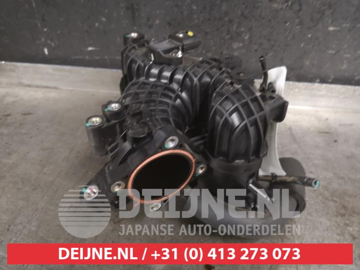 Gebruikte Inlaatspruitstuk Hyundai i30 (PDEB5/PDEBB/PDEBD/PDEBE) 1.0 T-GDI 12V Prijs € 125,00 Margeregeling aangeboden door V.Deijne Jap.Auto-onderdelen BV