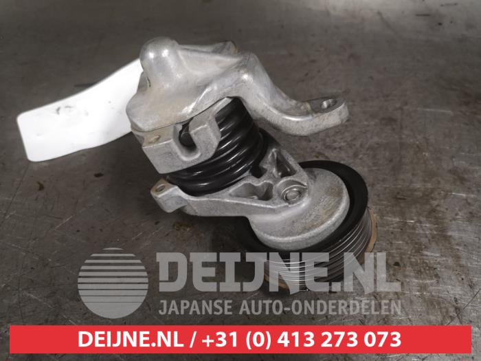 Gebruikte Spanner multiriem Hyundai i30 (PDEB5/PDEBB/PDEBD/PDEBE) 1.0 T-GDI 12V Prijs op aanvraag aangeboden door V.Deijne Jap.Auto-onderdelen BV