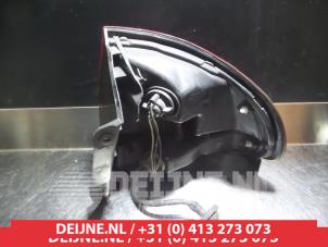 Mazda 626 Achterlicht links O297405 foto 2
