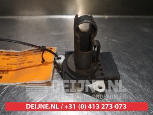 Gebruikte Luchthoeveelheidsmeter Toyota Avensis Wagon (T25/B1E) 2.0 16V D-4D-F Prijs € 30,00 Margeregeling aangeboden door V.Deijne Jap.Auto-onderdelen BV