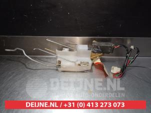 Mazda 323F Türschlossmechanik 4-türig rechts vorne O280640 foto 2