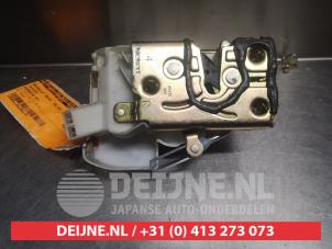 Toyota Avensis Deurslot Mechaniek 4Deurs rechts-voor O281235 foto 3