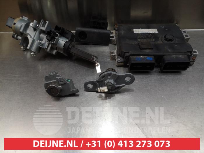 Mazda MX-5 Ignition lock + key O334780