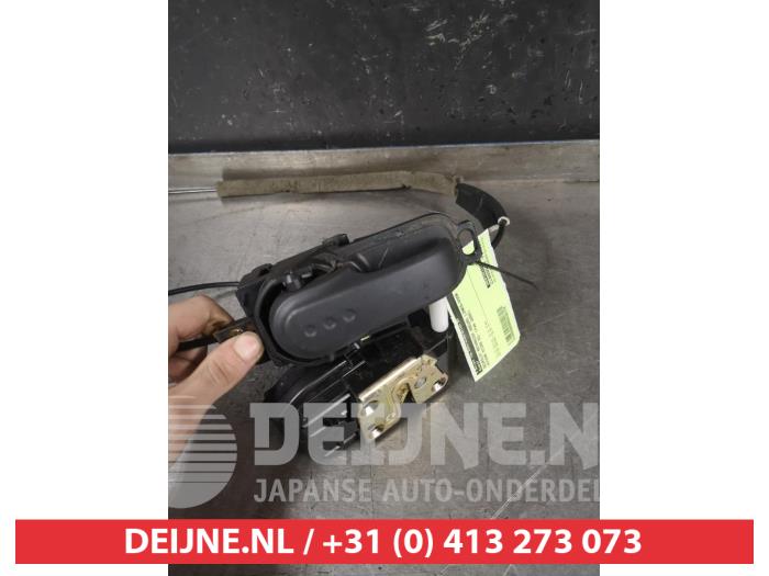 Nissan Micra Deurslot Mechaniek 4Deurs links-voor O430172