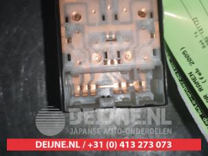 Nissan Micra Multi-functional window switch O430175 photo 2