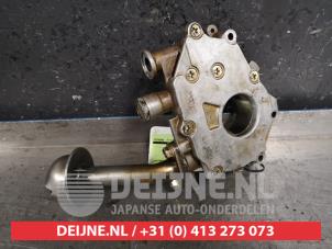 Nissan 370Z Oil pump O430490 photo 2