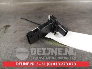 Gebruikte Luchthoeveelheidsmeter Isuzu D-Max (TFR/TFS) 2.5 D Twin Turbo 4x4 Prijs € 40,00 Margeregeling aangeboden door V.Deijne Jap.Auto-onderdelen BV