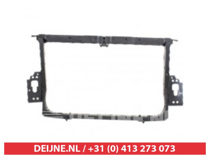 Toyota Rav-4 Front panel O9990007714