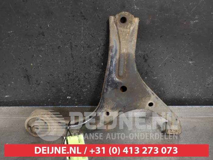 Kia Rio Front lower wishbone, right O431957