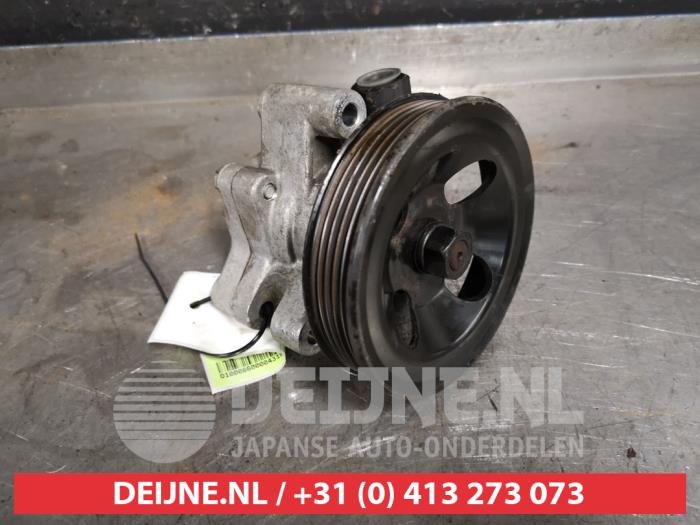 Gebruikte Stuurpomp Kia Rio II (DE) 1.5 CRDi VGT 16V Prijs € 35,00 Margeregeling aangeboden door V.Deijne Jap.Auto-onderdelen BV