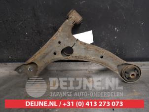 Toyota Prius Front lower wishbone, right O432017 photo 2