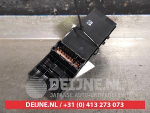 Nissan Micra Multi-functional window switch O432348 photo 2