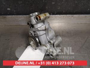 Gebruikte Oliepomp Nissan Juke (F15) 1.6 16V Prijs € 35,00 Margeregeling aangeboden door V.Deijne Jap.Auto-onderdelen BV