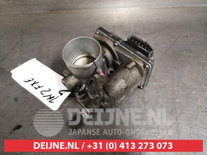 Gebruikte Gasklephuis Toyota Yaris II (P9) 1.5 TS 16V VVT-i Prijs € 40,00 Margeregeling aangeboden door V.Deijne Jap.Auto-onderdelen BV
