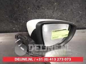 Gebruikte Buitenspiegel rechts Nissan Leaf (ZE1) 39/40kWh Prijs € 200,00 Margeregeling aangeboden door V.Deijne Jap.Auto-onderdelen BV