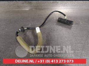 Nissan Micra Tailgate switch O432897 photo 2