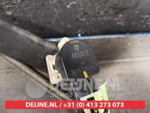 Mitsubishi Outlander Xenon Höhenregler O432990 foto 3