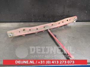 Toyota IQ Radiatorbalken O433363 foto 2