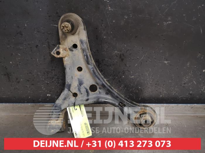 Toyota IQ Front lower wishbone, left O433373